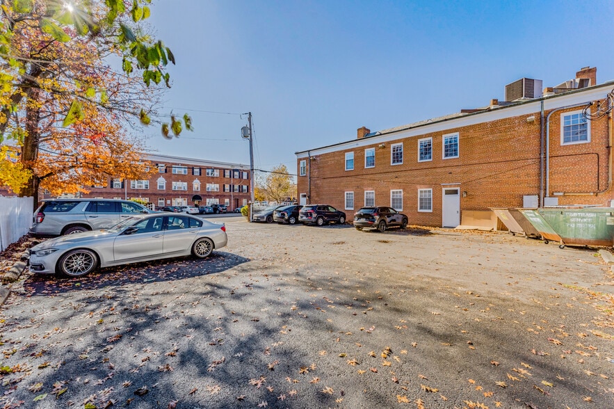 More Photos Of 728 S Washington St, Alexandria Office For Lease