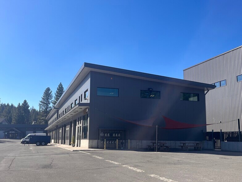 More Photos Of 10775 Pioneer Trl, Truckee Office For Lease