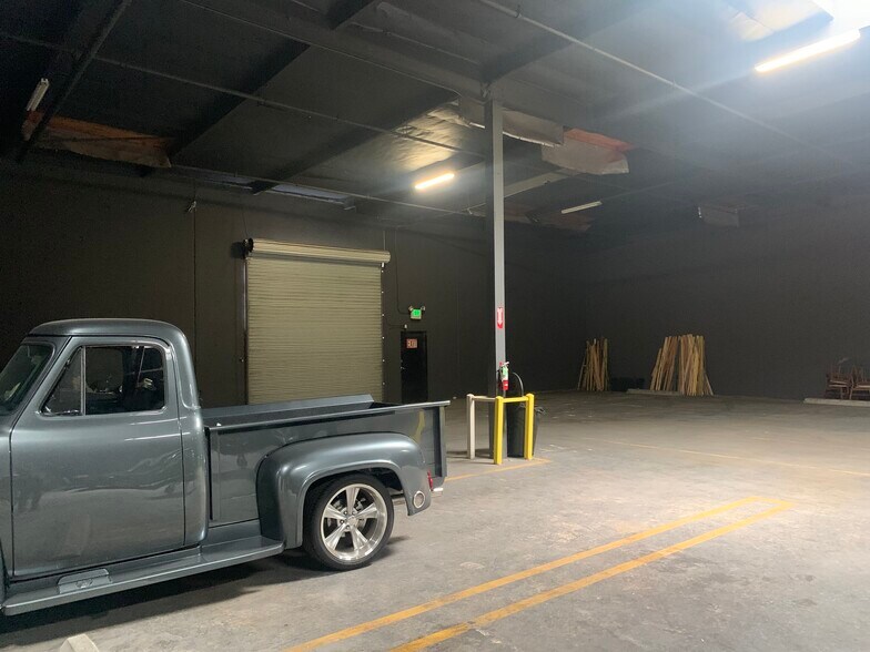 More Photos Of 8351 Katella Ave, Stanton Showroom For Sale