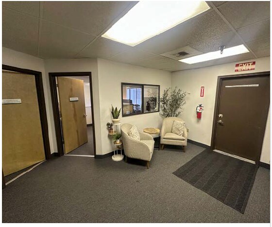 More Photos Of 12104 NE 95th St, Vancouver Distribution For Lease