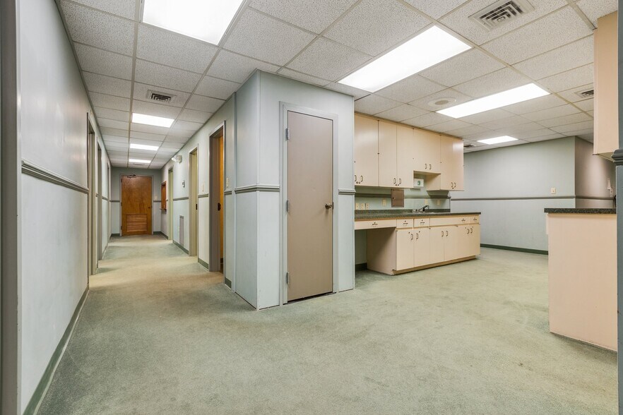 More Photos Of 1405 Braden St, Jacksonville Medical For Sale