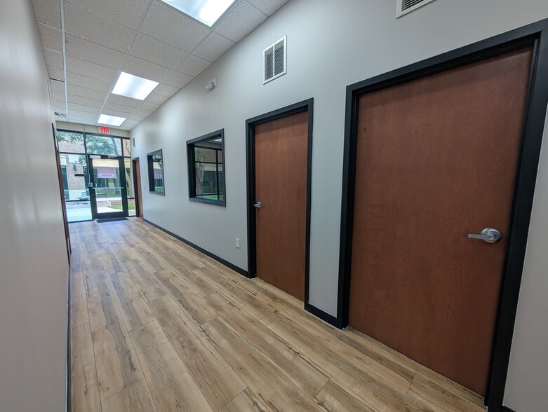 More Photos Of 12276 San Jose Blvd, Jacksonville Medical For Lease