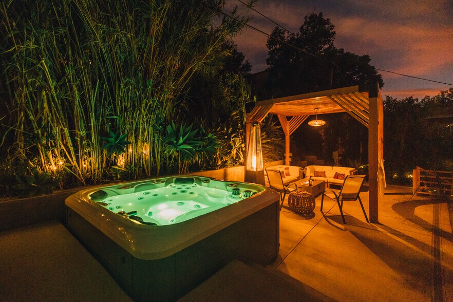 More Photos Of 1132 N Coronado St, Los Angeles Apartments For Sale