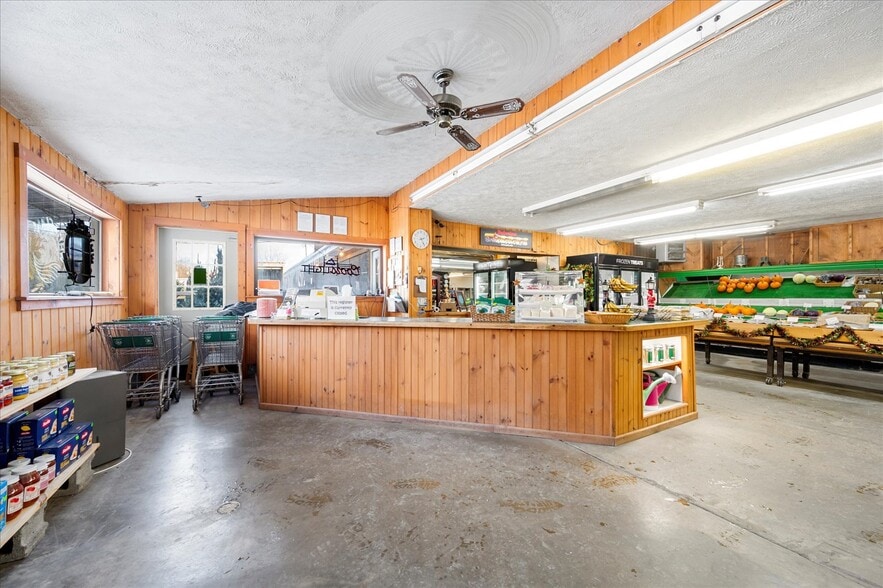 More Photos Of 485 Seneca St, Sherrill Freestanding For Sale