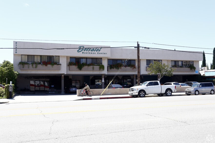 More Photos Of 21220 Devonshire St, Chatsworth Office For Lease