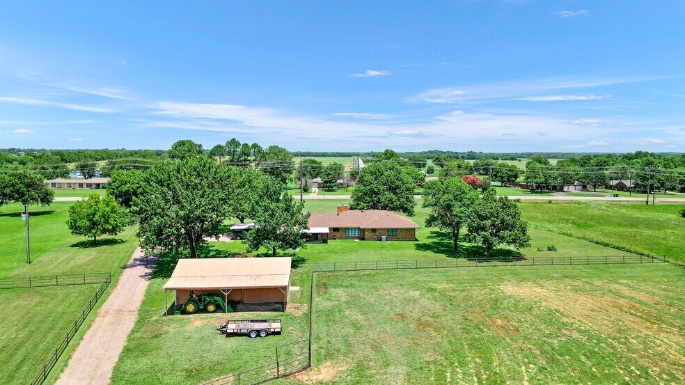 More Photos Of 27160 State Highway 56, Whitesboro Land For Sale