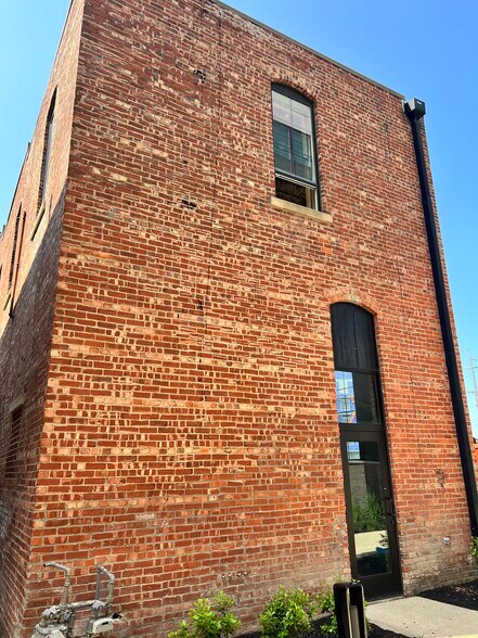 More Photos Of 11671 Maple St, Fishers Apartments For Lease