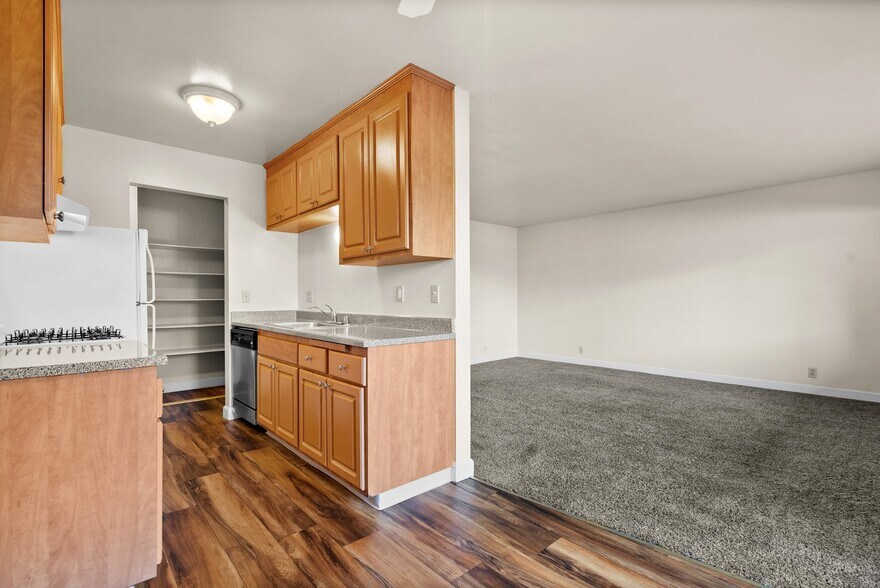 More Photos Of 3515 Chestnut Ave, Concord Apartments For Sale