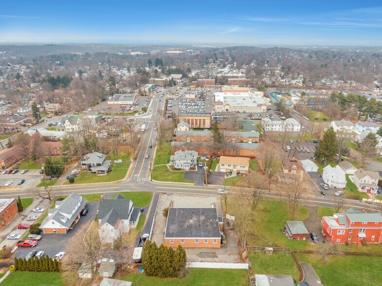 More Photos Of 1 Old Middletown Rd, Pearl River Medical For Lease