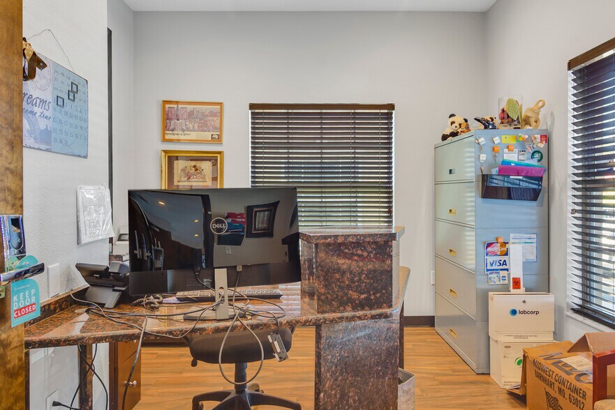 More Photos Of 4202-4204 W Linebaugh Ave, Tampa Medical For Lease