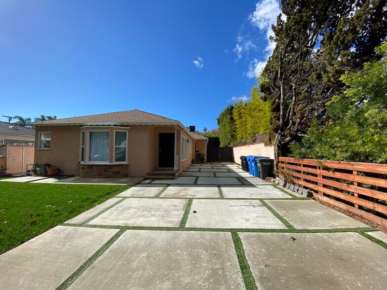 More Photos Of 4069-4071 Sawtelle Blvd, Culver City Apartments For Sale