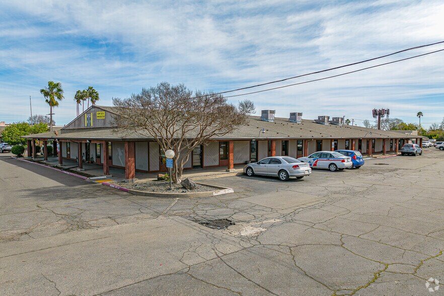 More Photos Of 2500 Marconi Ave, Sacramento Office For Lease