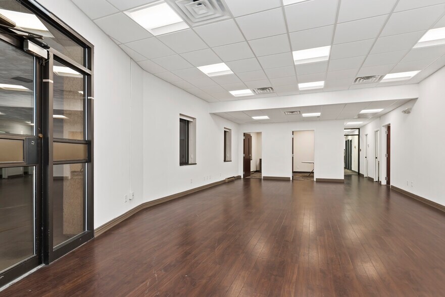 More Photos Of 403-405 N 2nd St, Harrisburg Office For Sale