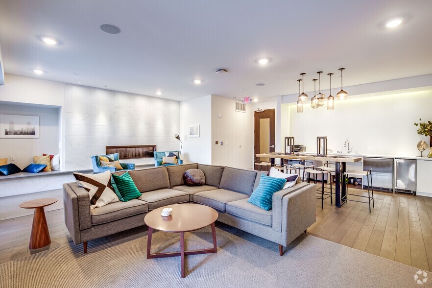 More Photos Of 10 2nd St SE, Minneapolis Apartments For Lease