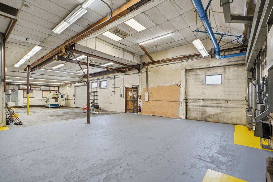 More Photos Of 1420 Healdsburg Ave, Healdsburg Flex For Sale