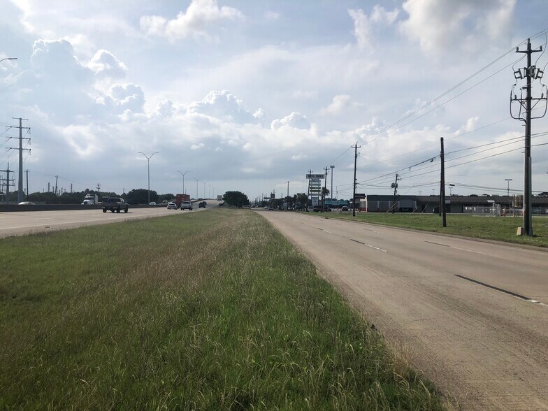 More Photos Of RES 1 West Town Shopping Center PH 2, Decker Dr, Baytown Land For Sale