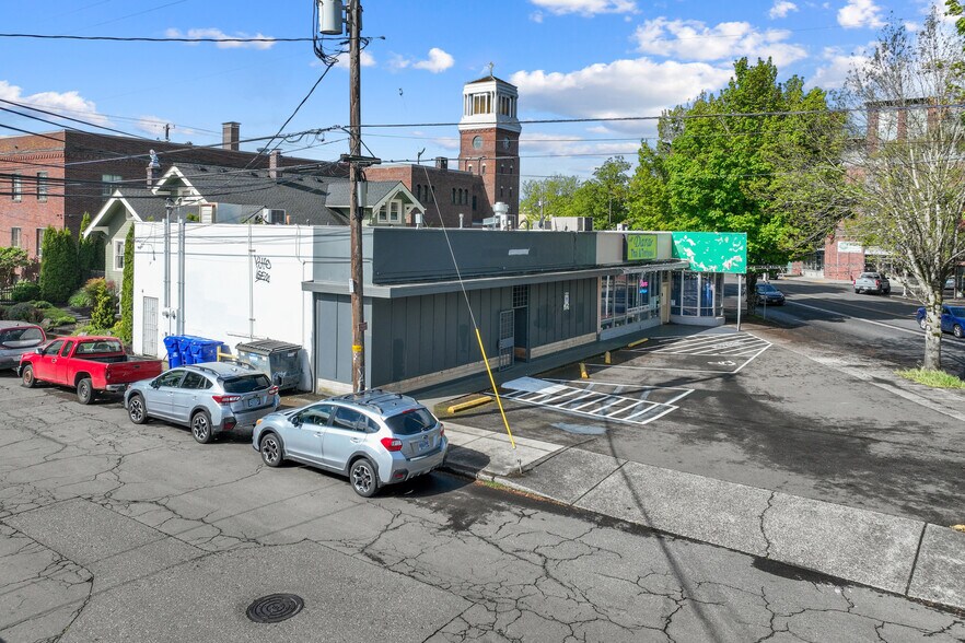 More Photos Of 4434 NE Sandy Blvd, Portland Freestanding For Sale