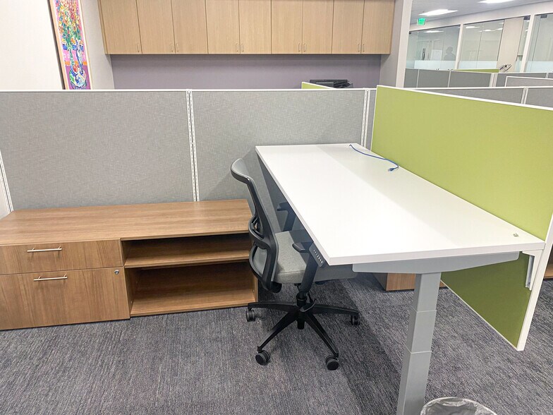 More Photos Of 2550 W Tyvola Rd, Charlotte Office For Lease