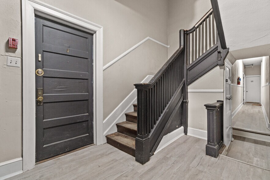More Photos Of 136 Broadway, Hagerstown Apartments For Sale