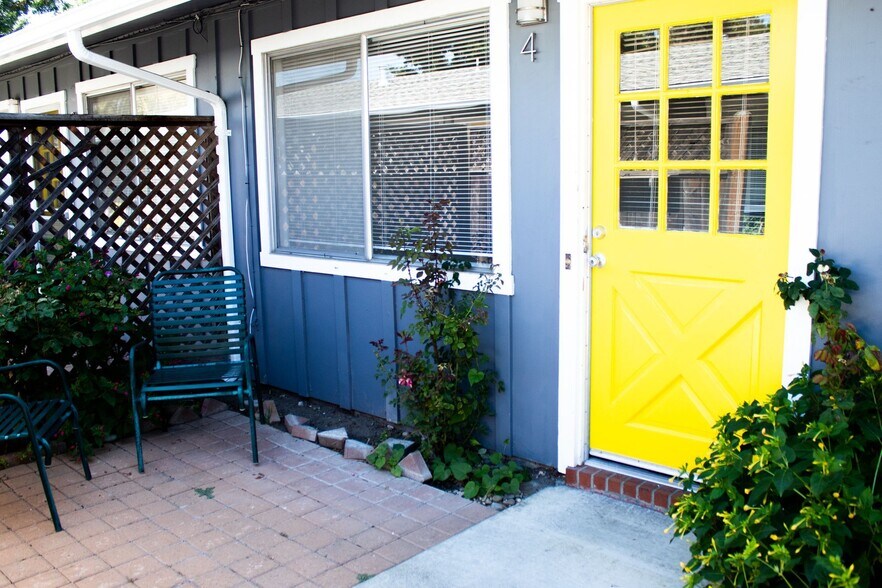 More Photos Of 2483-2491 Whitney Dr, Mountain View Apartments For Sale