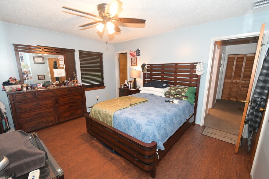 More Photos Of 2101 S Goldenrod Rd, Orlando Storefront For Sale