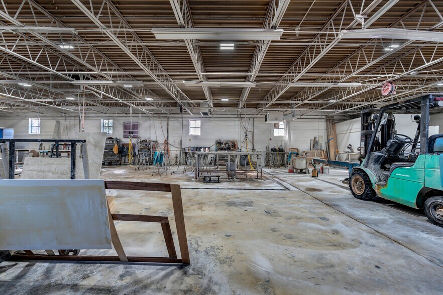 More Photos Of 1304 Roller Rd, Ocean Warehouse For Sale