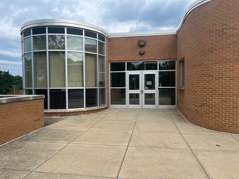 More Photos Of 22154 PA-18, Conneautville Schools For Sale