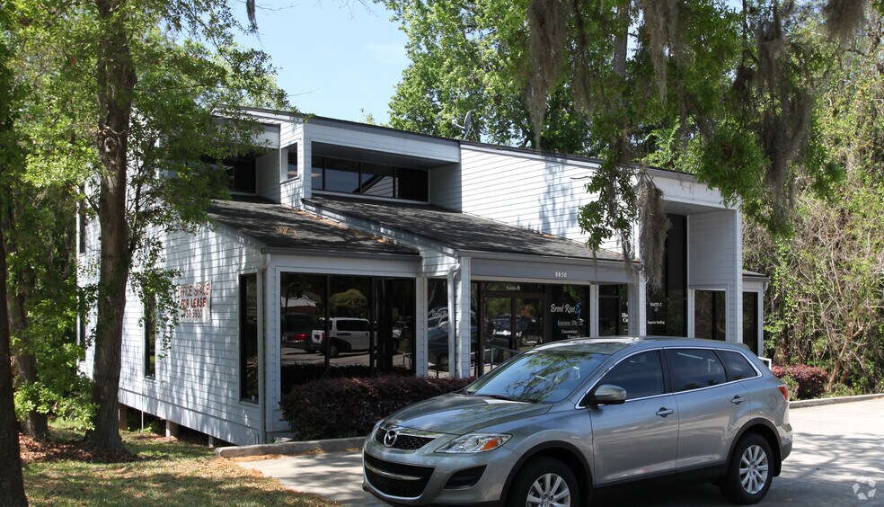 More Photos Of 8850 Goodbys Executive Dr, Jacksonville Medical For Sale