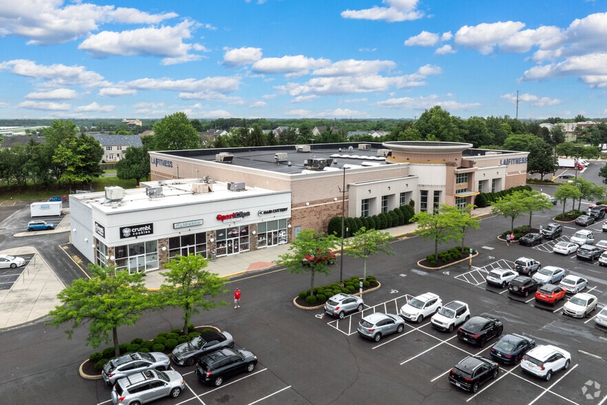 More Photos Of 200-500 Rockhill Dr, Bensalem Freestanding For Lease