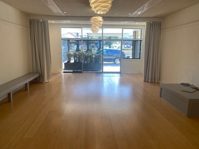 More Photos Of 947-959 Front St, Novato General Retail For Lease