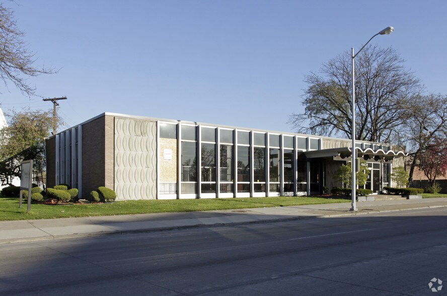 More Photos Of 3151 Gratiot Ave, Detroit Bank For Sale