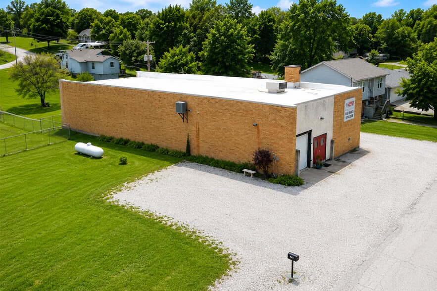 Primary Photo Of 205 W Brasfield St, Smithville Industrial For Sale