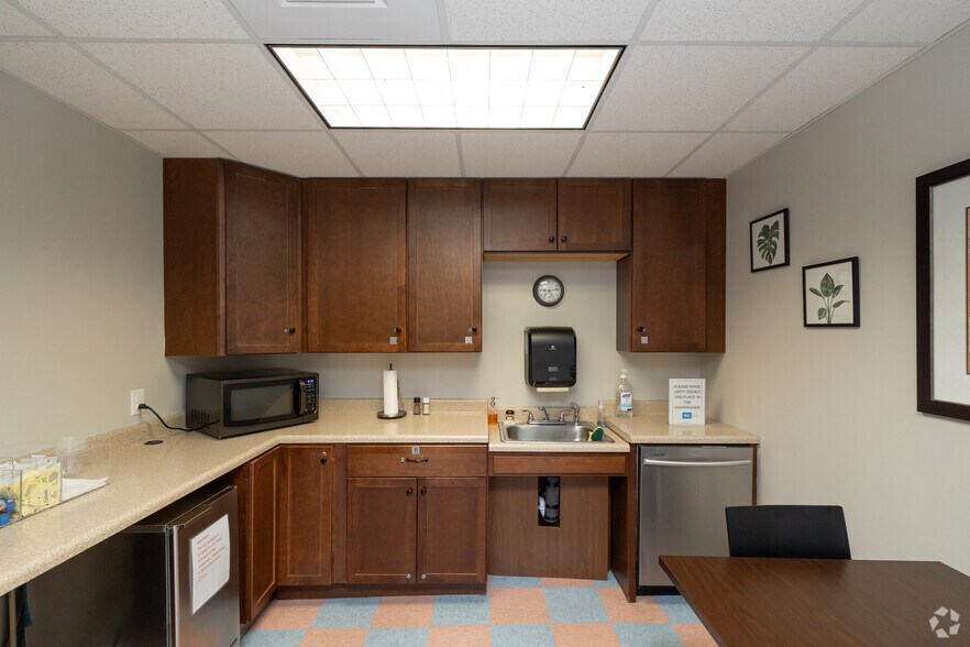 More Photos Of 4-18 Biltmore Ave, Asheville Coworking Space