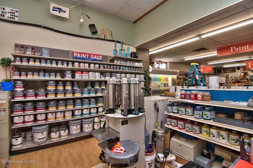 More Photos Of 541 State Route 93, Sugarloaf Light Distribution For Lease