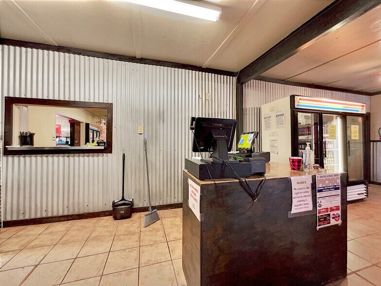 More Photos Of 3047 TX-16 Hwy, Tilden General Retail For Sale