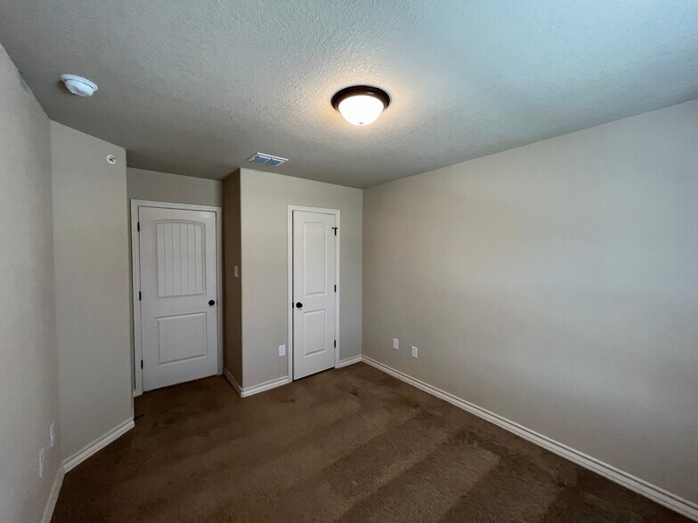 More Photos Of 6414 Luglio Ln, San Antonio Apartments For Sale