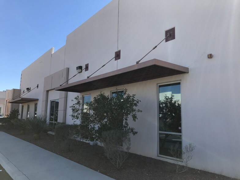 More Photos Of 2645 W Cheyenne Ave, North Las Vegas Research And Development For Sale