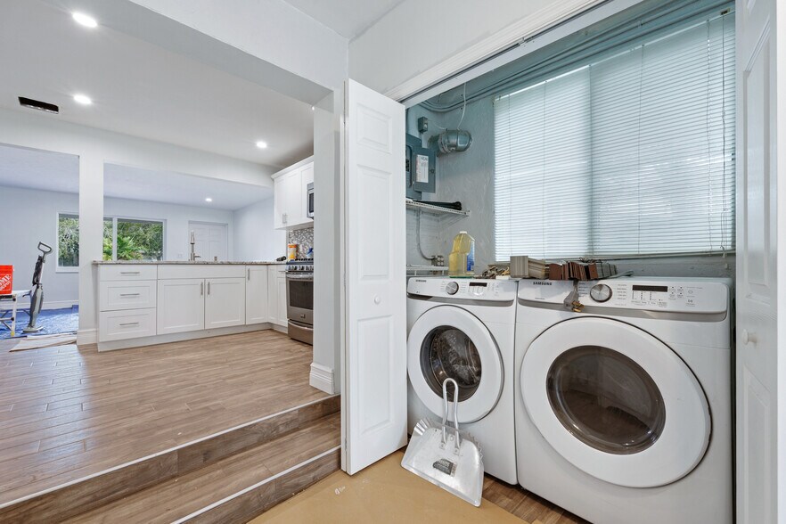 More Photos Of 112 Milton St, Lantana Apartments For Sale