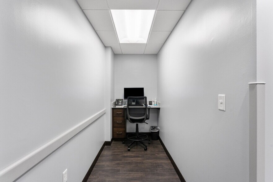 More Photos Of 160 John F Kennedy Dr, Lake Worth Medical For Lease