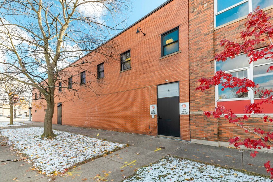 More Photos Of 1501-1515 W Lafayette Blvd, Detroit Manufacturing For Sale