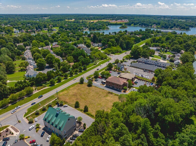 More Photos Of 520 Williamson Rd, Mooresville Land For Sale