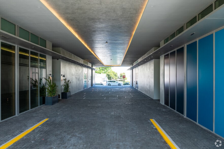 More Photos Of 1759 Purdy Ave, Miami Beach Office For Lease