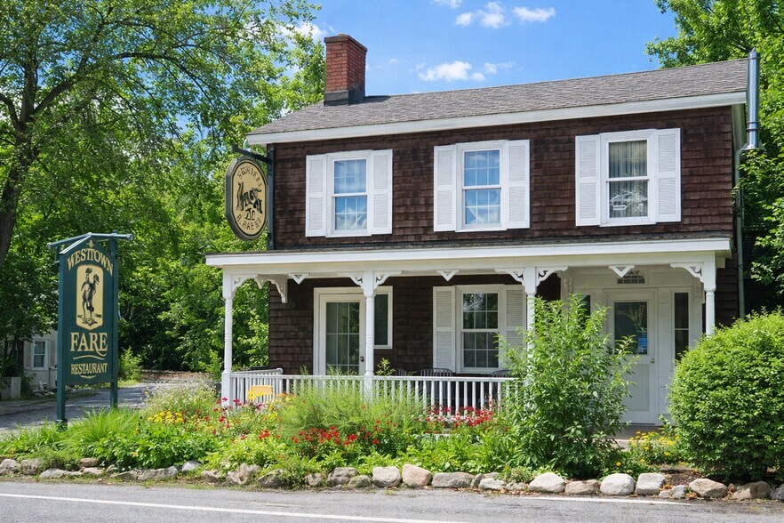 More Photos Of 795 Route 284, Westtown Restaurant For Lease