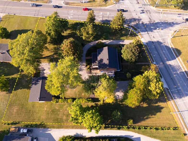 More Photos Of 1441 Saint Marys Ave, Sidney Office For Sale
