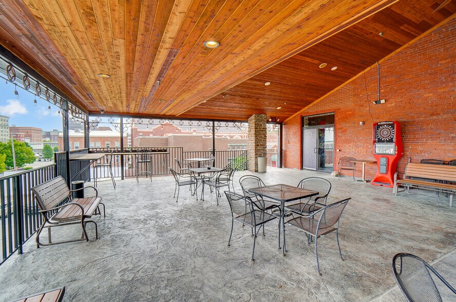 More Photos Of 126 W High St, Springfield Lodge Meeting Hall For Sale