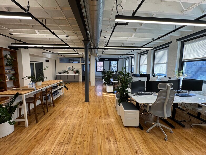 More Photos Of 9-21 Station St, Brookline Loft Creative Space For Lease