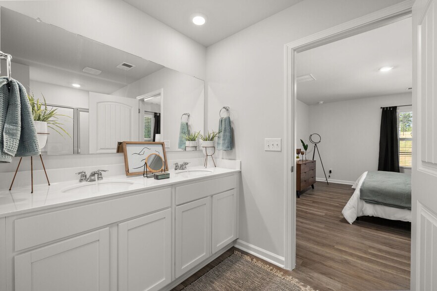 More Photos Of 507 Satinwood Cir, Graniteville Apartments For Sale