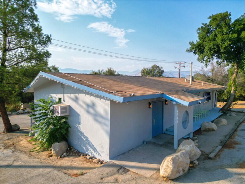 More Photos Of 6540 Wofford Blvd, Wofford Heights Bar For Sale