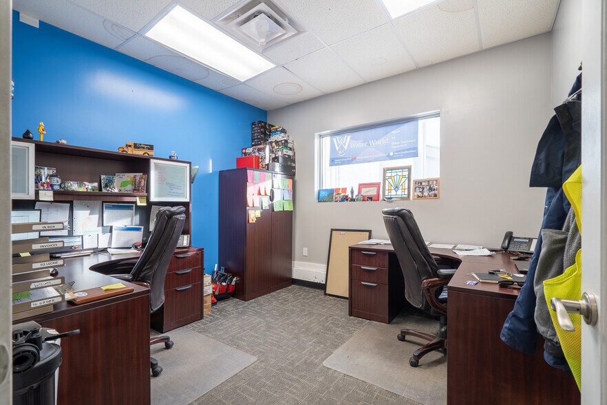 More Photos Of 2711 50 Av, Lloydminster Industrial For Sale