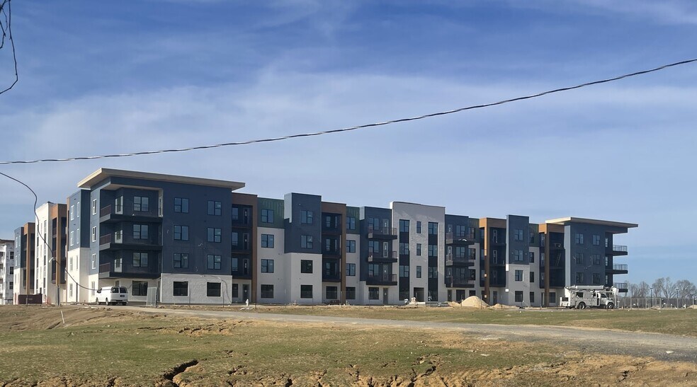 More Photos Of Stage @ Hwy 70, Bartlett Land For Lease